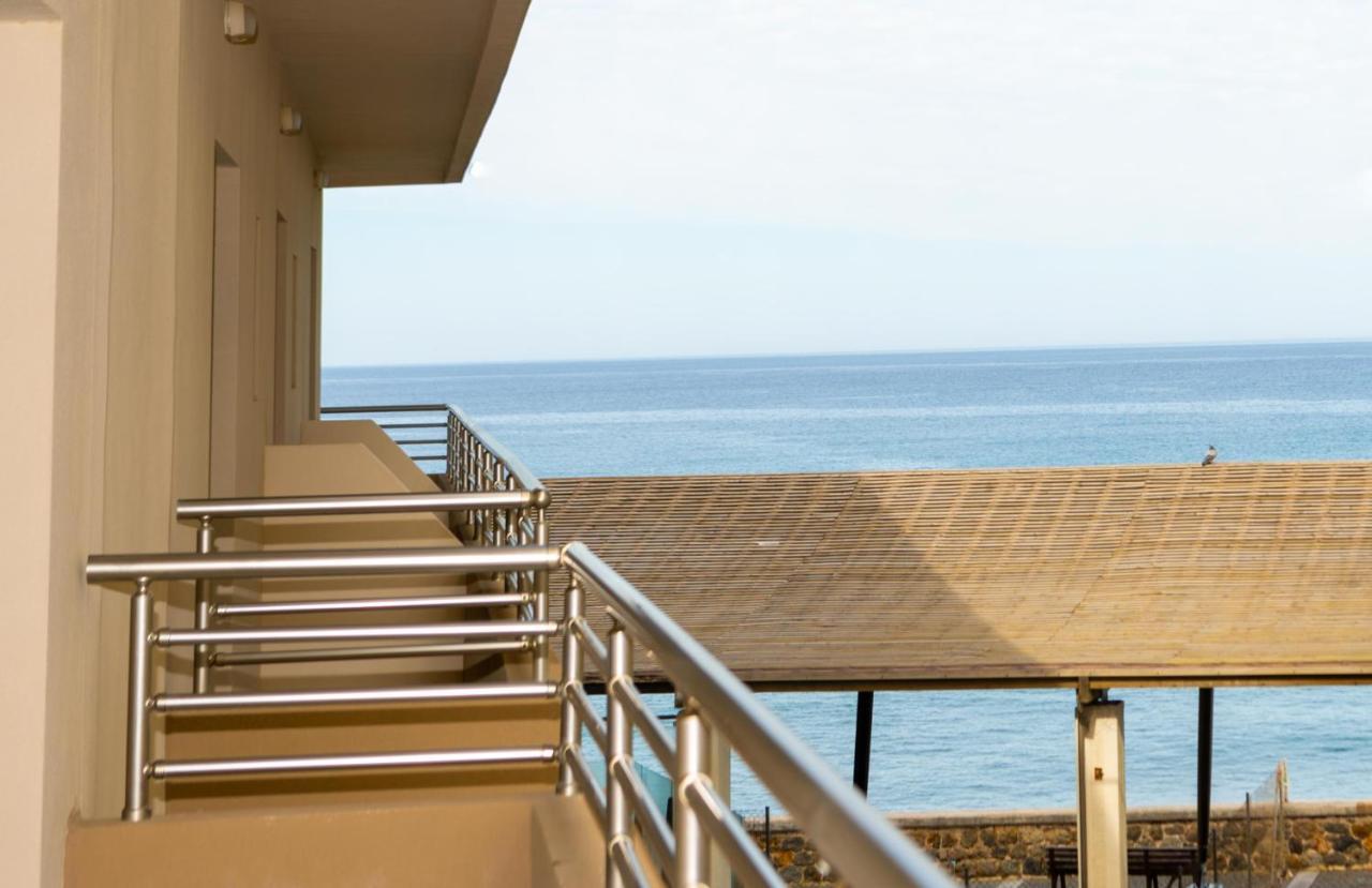 Kronos Hotel Heraklion  Exterior photo