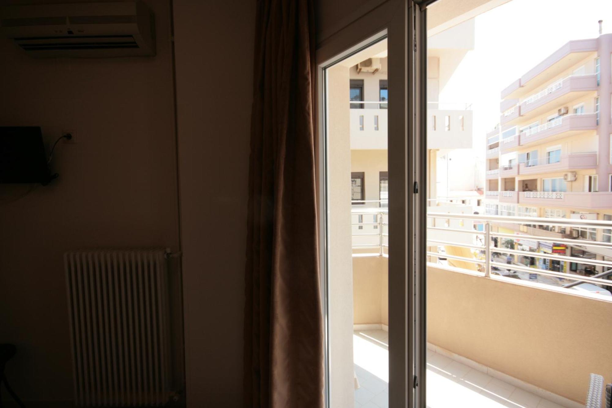 Kronos Hotel Heraklion  Exterior photo