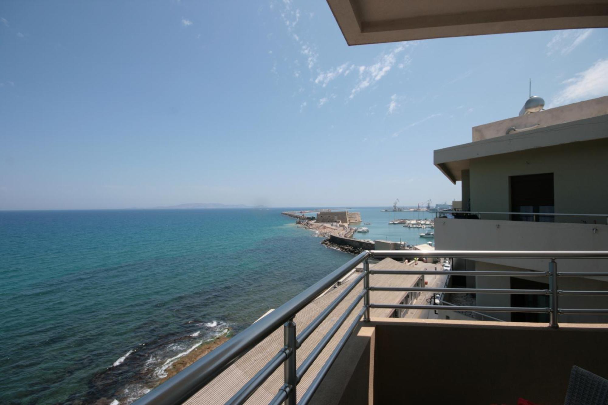 Kronos Hotel Heraklion  Exterior photo